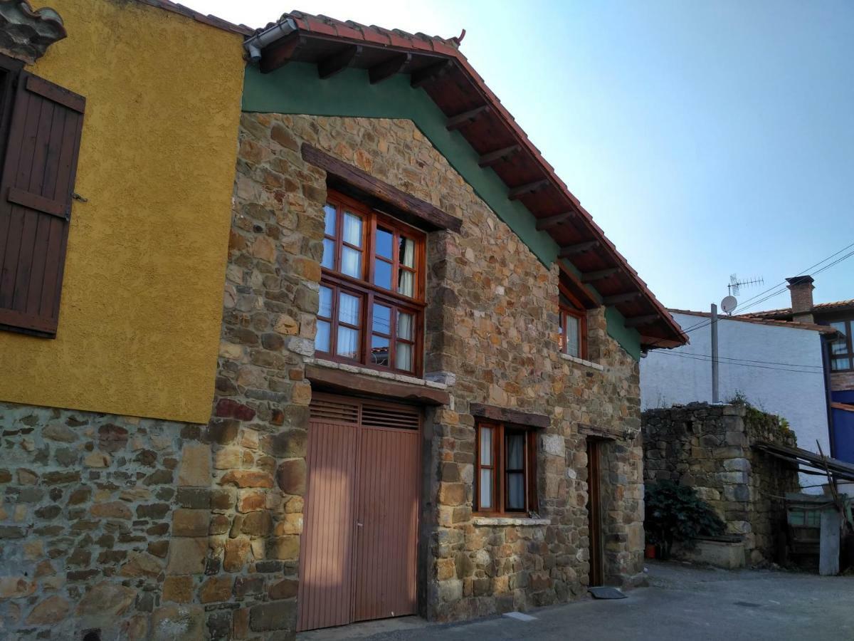 Aldea De Ribadesella Pensionat Sardalla Exteriör bild